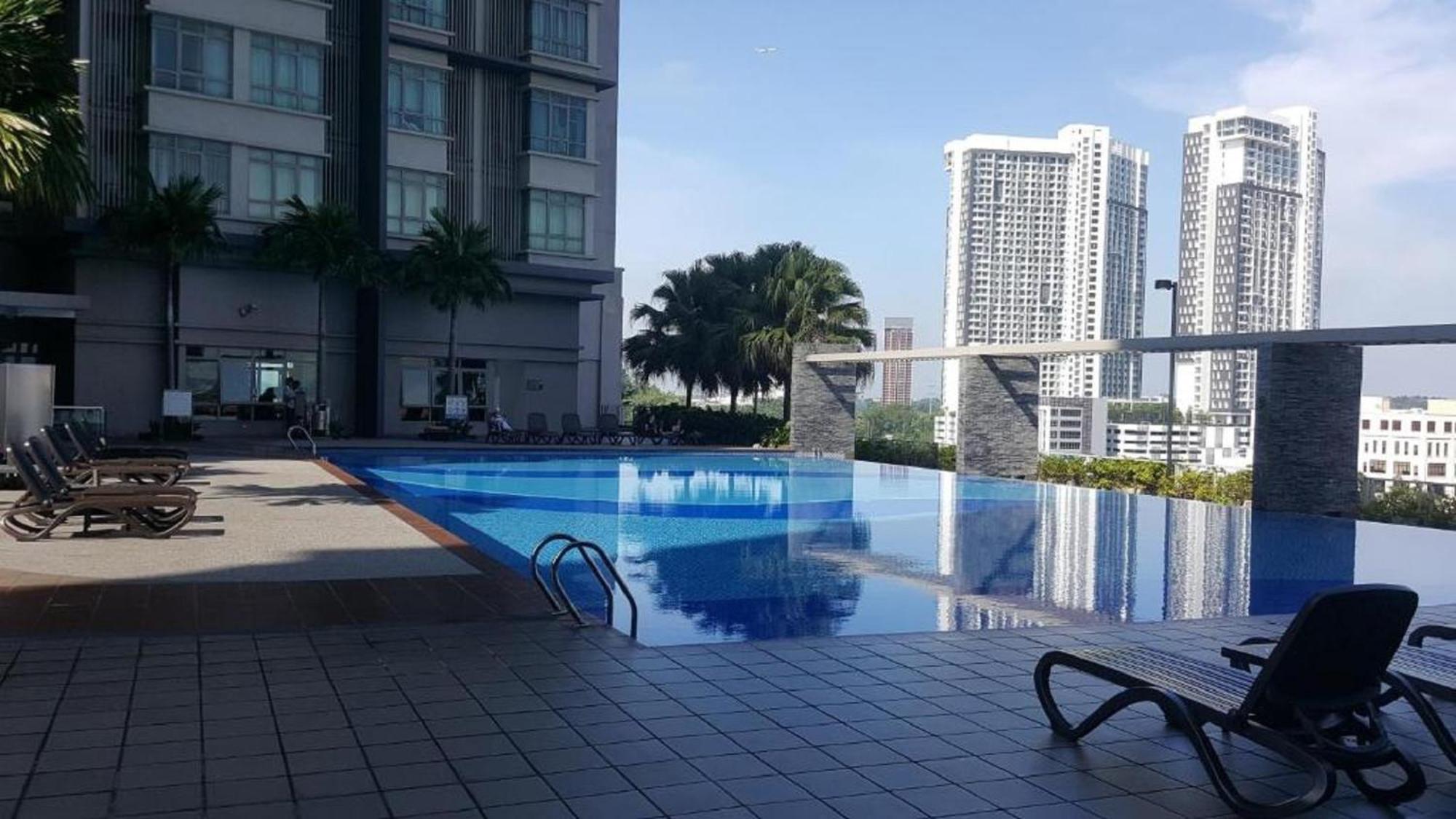 Shaftesbury Residences Cyberjaya Studio Suites Free Parking المظهر الخارجي الصورة