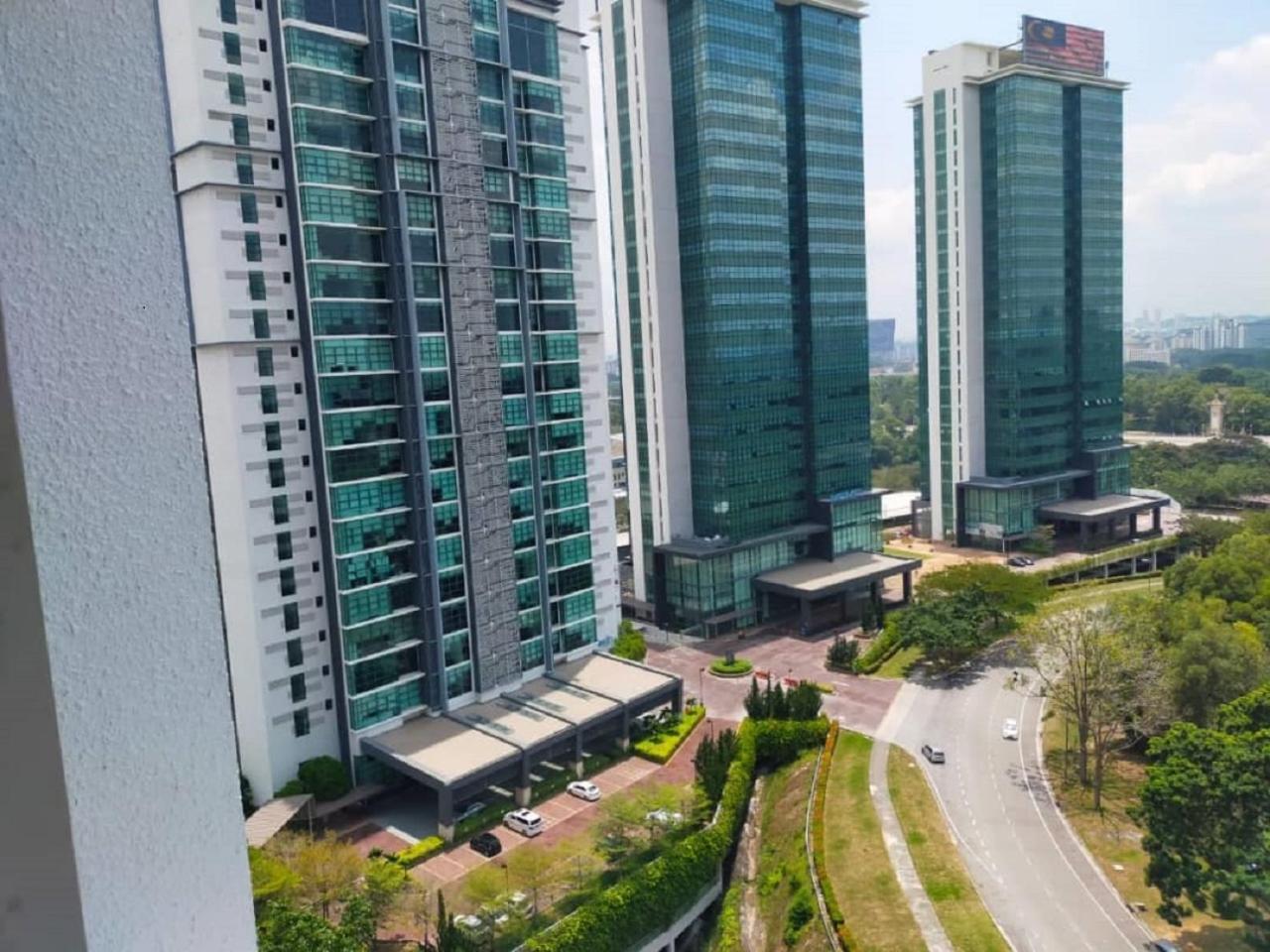Shaftesbury Residences Cyberjaya Studio Suites Free Parking المظهر الخارجي الصورة